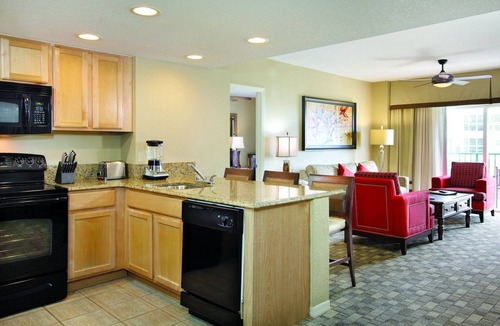 Survey Creek Resort | Wyndham Palm-Aire - Truly Luxurious Pompano Beach Getaway