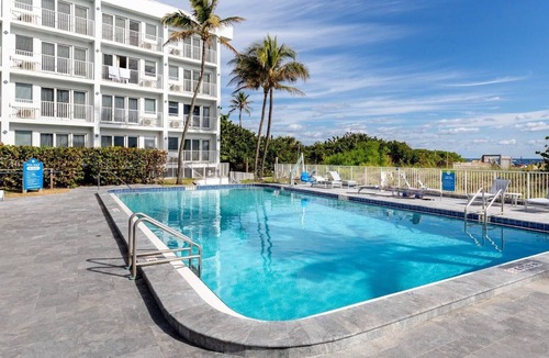 Pompano Beach Villa | Wyndham Sea Gardens - 2 Bedroom - Sleeps 6 - Multiple Weeks Available!