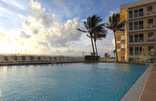 Pompano Beach Villa | Wyndham Sea Gardens - 2 Bedroom - Sleeps 6 - Multiple Weeks Available!
