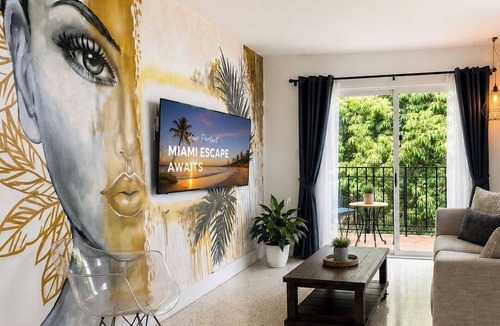 Wynwood Art District Apartment | Wynwood Charm 4, Live the art.1 Free Gated Parking