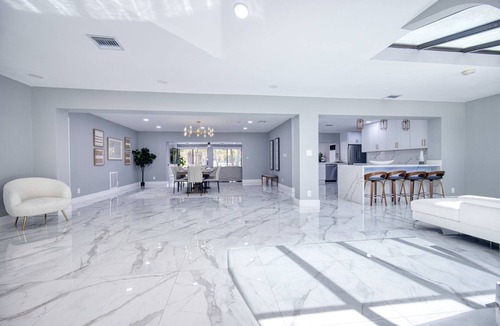 Riverside Park Villa | Yacht Riverbend Retreat – Waterfront Villa + Pool in Downtown Fort Lauderdale