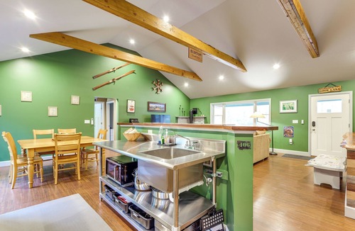 Chestertown House | Year-Round Loon Lake Retreat: Ski, Hike, Explore!