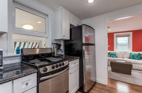 Rehoboth Beach Apartment | YOUR PLACE AT THE BEACH-Steps to Ocean! 43 D MARYLAND AVE, Rehoboth Beach, De