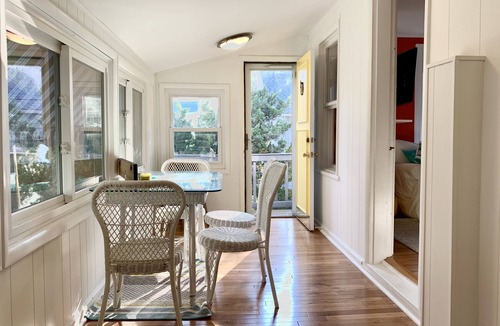 Rehoboth Beach Apartment | YOUR PLACE AT THE BEACH-Steps to Ocean! 43 D MARYLAND AVE, Rehoboth Beach, De