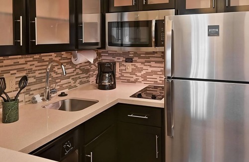 Plantation Apartment | Your Relaxing Getaway Awaits! Free Breakfast, Near Bonnett House Museum
