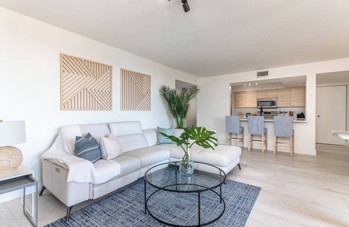 Delray Beach Condo | Zen Modern Villa Delray Beach 1 Mile to the Beach