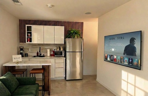 Driftwood House | Zonn Villas 4BR Pool Home Near Hard Rock