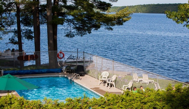 1 BDRM~ WATERPARK-LAKE-BEACH-FISHING-TENNIS- BEACHWOODS RESORT- INDOOR POOLS