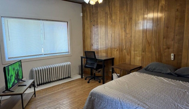 1-bedroom house, near NYC bus/train, MetLife Stadium 35 minutes