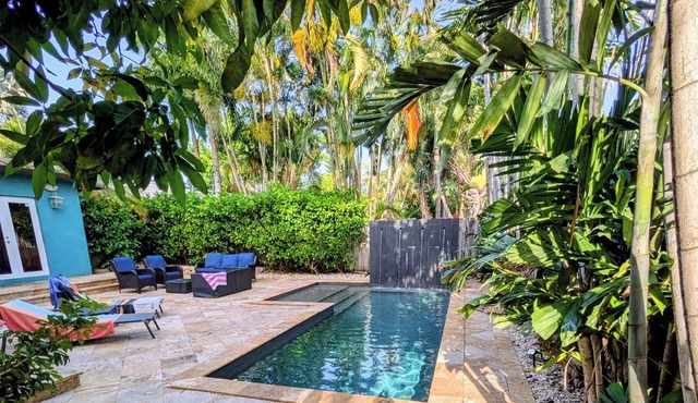 #1 Family Oasis/Htd SW Pool/3BR/10mins to all/No Car Rqd/New Pics/All Updated