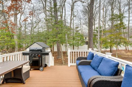 1 Mi to Outlets Ocean City: Home w/Large Yard!
