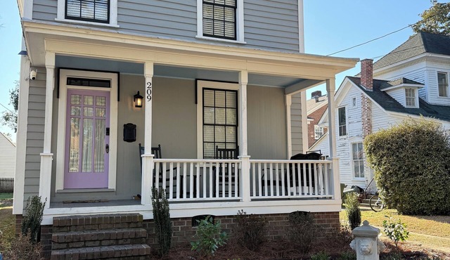#1 Prime location, updated style in lovely historic Washington, NC!