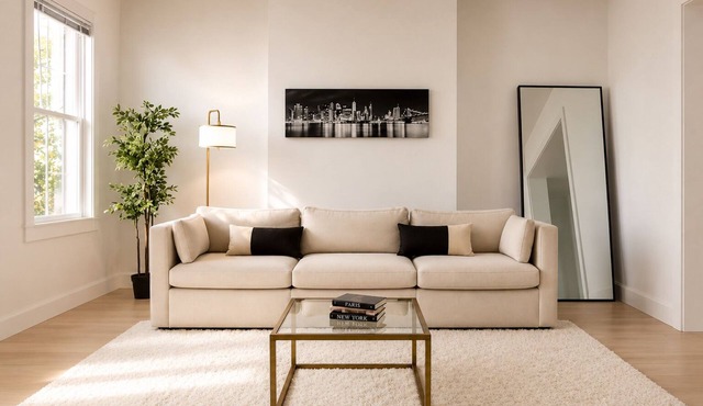 15 min to NYC, Spacious & Private 3BR Home Sleeps 12