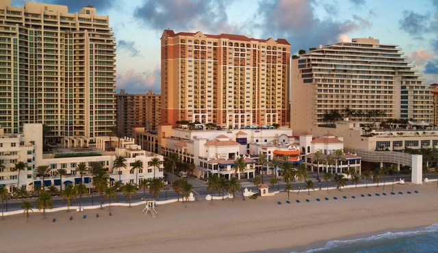 2 Bedroom - Marriott's BeachPlace Towers - Full Resort Access