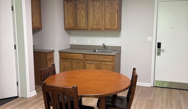 2-bedroom suite: Caldwell, NJ