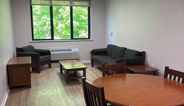 2-bedroom with living room suite Caldwell