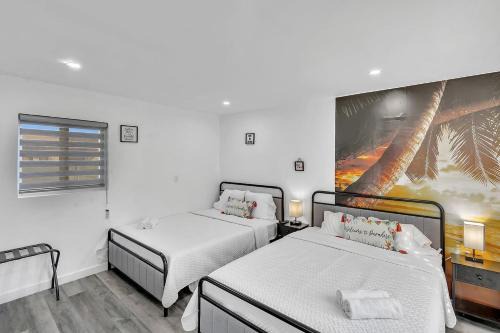 2 Queen Beds Hollywood Beach Vacation Hard Rock