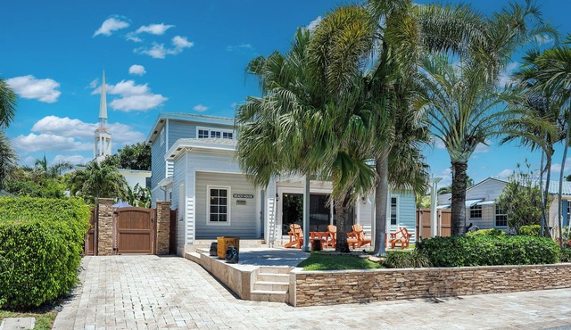 2 Side-by-Side Delray Beach Homes & Guest House - 1 blk to beach & Atlantic Ave!