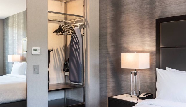 2 Units | Unwind in Soundproof Suite w/Modern Decor Near John F. Kennedy Park in Middlesex County