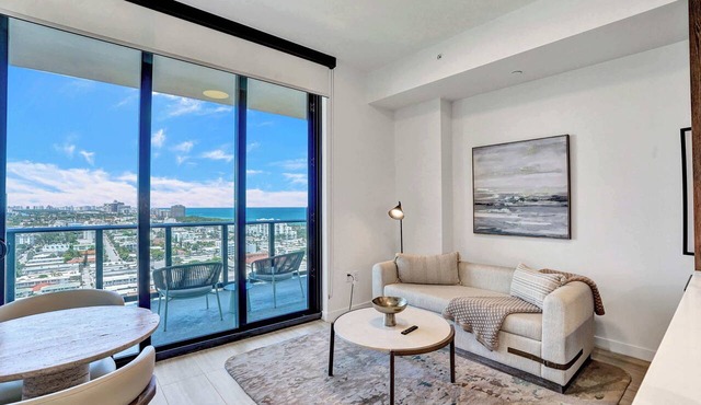 20th Floor Urban Coastal Escape | Oceanview 1BR