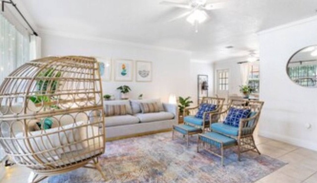 3 Bedroom Beach House, Near All!