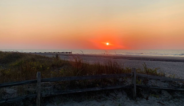 3-bedroom condo in delightful Ocean City with WiFi, AC