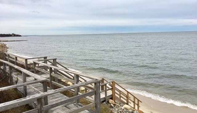 3-Bedroom Oceanfront Cottage on Private Beach