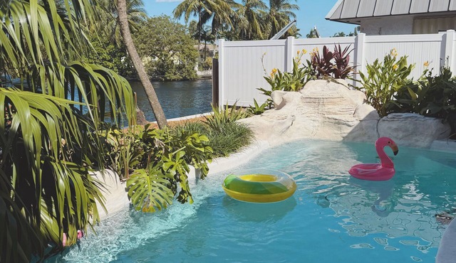 3-Bedroom Vacation Home + Ocean Access Canal + Private Pool + Luxury Amenities