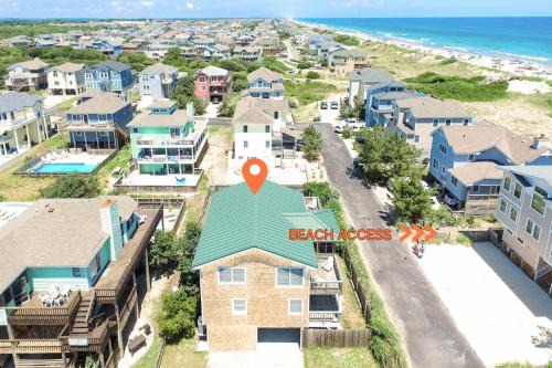 3 Little Gulls - Corolla, Ocean Sands, 30 Ft to Beach, Semi-Oceanfront, Pool, Hot Tub, Pets OK