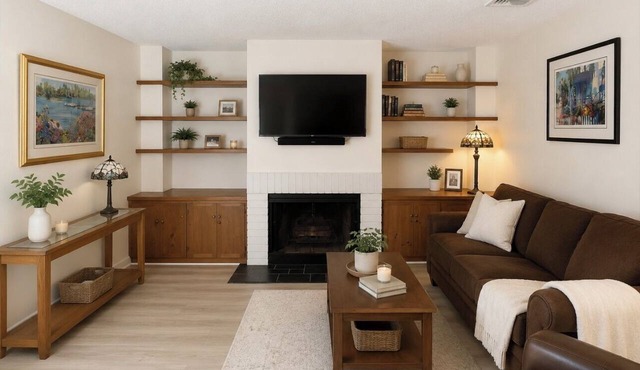 3-Min Walk to Roger Federer Hall of Fame - Spacious Townhouse in Newport
