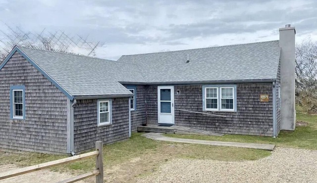 3BR Madaket Home - Three Bedroom House, Sleeps 8