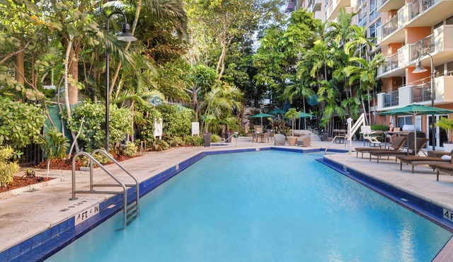4 Units | Comfortable Bayview Suite with Pool & Minutes from Vizcaya