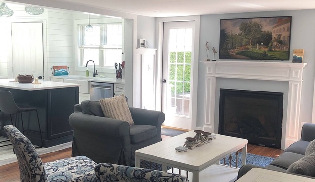 400 feet to the Ocean 4 bdrm 2 1/2 bath 1899 beauty - total reno