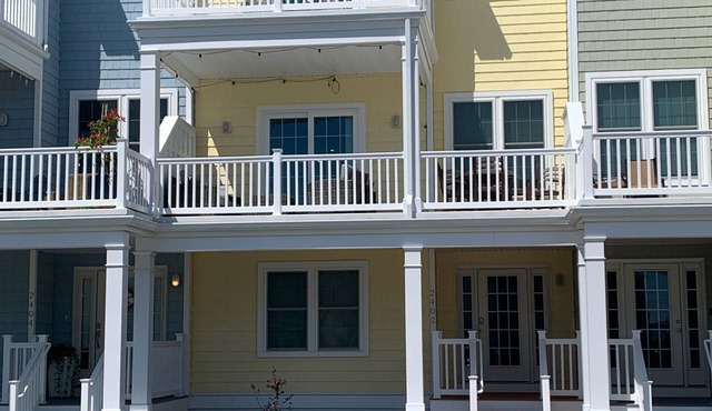 5 BR, 4 Bath Townhome