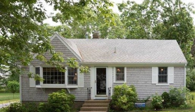 5-min Walk to Beach - Classic Cape Cottage w/Outdoor Shower and Back Deck