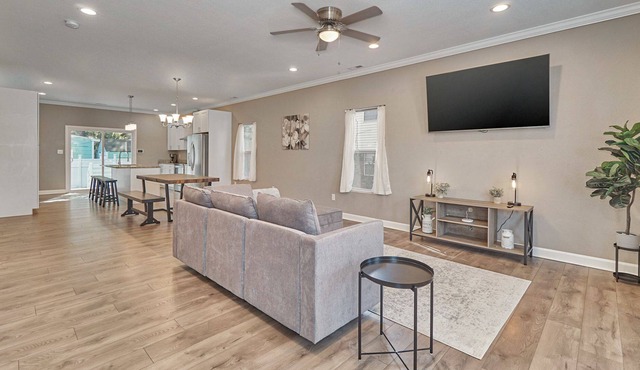 5BR at Chesapeake Blvd
