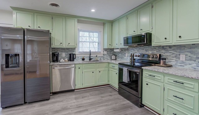 5BR Retreat Near UVA, Hospitals & Wineries
