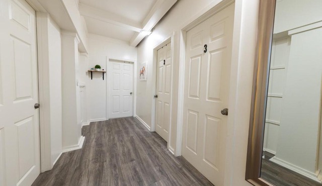 8 Beds Home with 4 Car Parking Space - Near DTLB