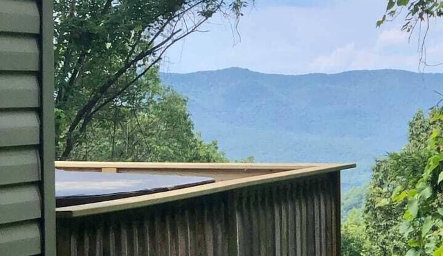 A-Frame Cabin near Luray Hot Tub, Loft & Mountain Views Sleeps 4