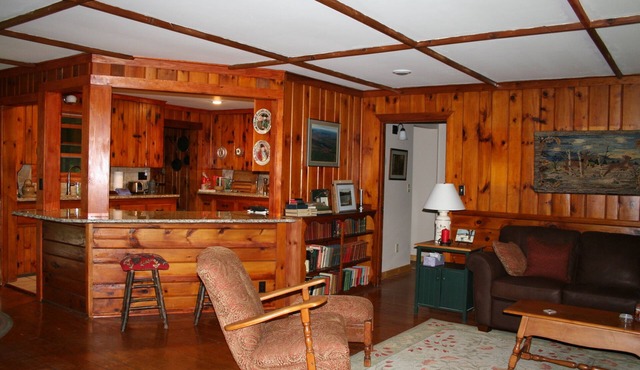 Adirondack home, great location, Lake Placid, NY