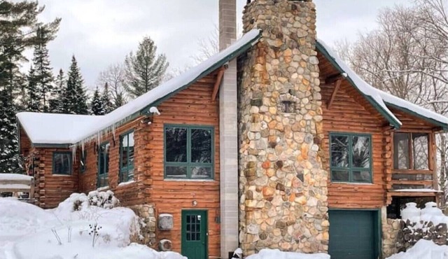 Adirondack Retreat | 2 Kings | Sleeps 10