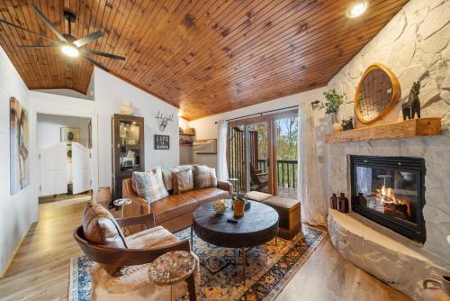 Algonquin Cottage