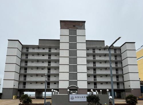 Aquarius Oceanfront Hotel
