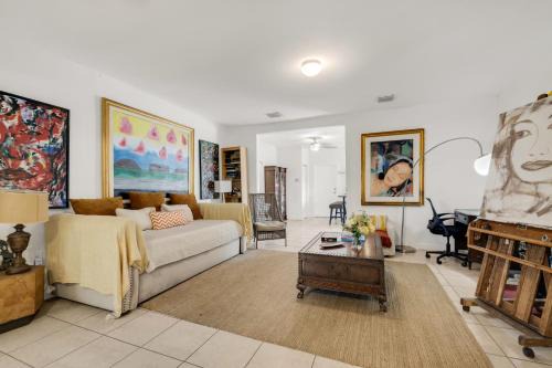 Artful Rooms Miami Buena Vista