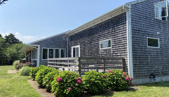 AVAILABLE WEEK OF AUGUST 23! Renovated private & spacious Orleans 3B-2B.
