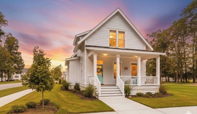 Bay Creek Home~ King Suite & Family Friendly Loft!