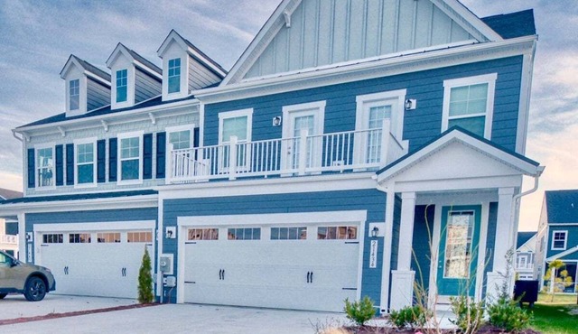 Bayside * 5BR Luxury Home