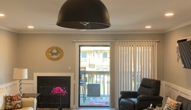 Bayside Canal condo in Mid-Town Ocean City, MD Pets Welcome, No pet fee!