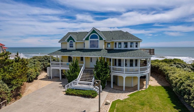 Beach Haven-Oceanfront, awesome ocean views, newly remodeled!
