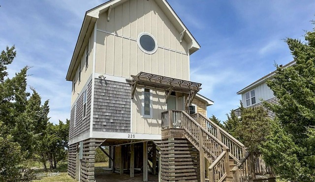 Beach Nut Bungalow: Two bedroom home in Pamlico Point